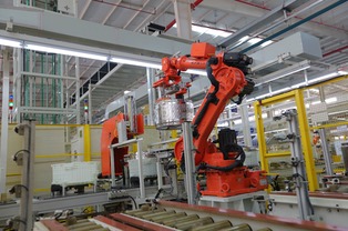 首批全球眾創(chuàng)洗衣機海爾互聯(lián)工廠下線 開啟家電定制時代